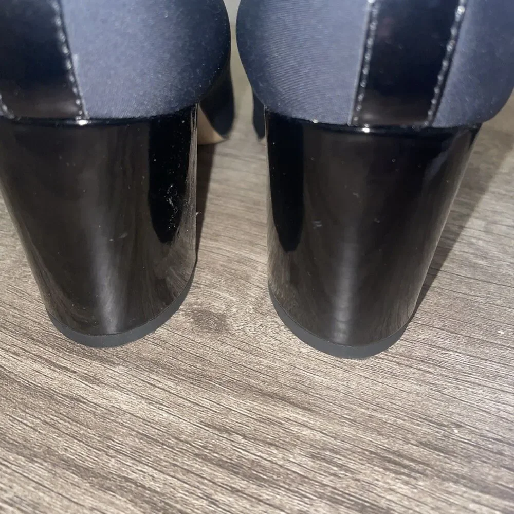 Donald Pliner Parris Round Toe Pumps Heels Womens Black  Block Heel Sz 9M